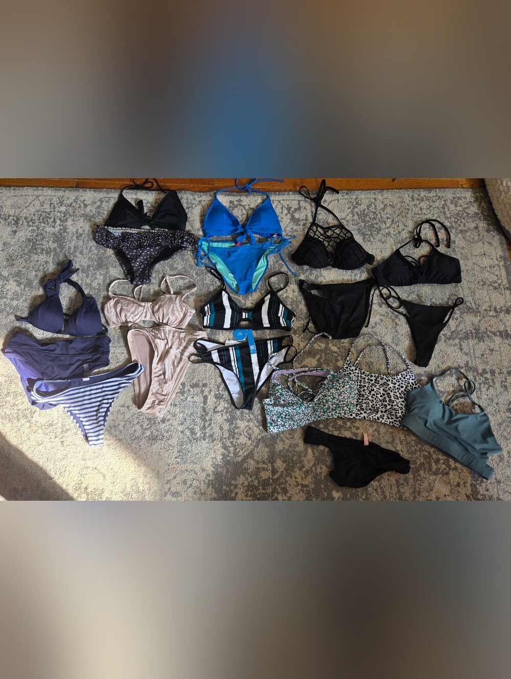 Women's Size Medium Lot Of 8 Swimsuits- Bikinis